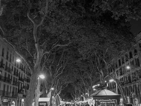 Premium Photo | Barcelona at night