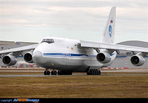 Antonov An 124 100 Ruslan RA 82010 Aircraft Pictures Photos