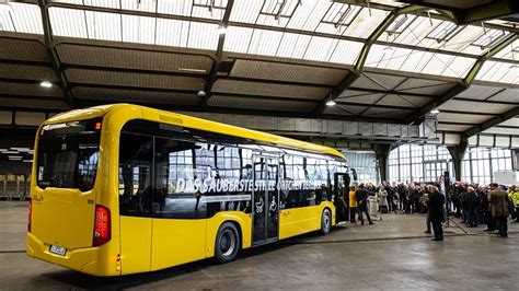 Berliner Verkehrsbetriebe BVG Stellen Busflotte Komplett Auf