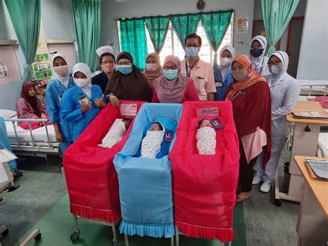 Enam Bayi Tahun Baharu Lahir Di Hospital Melaka