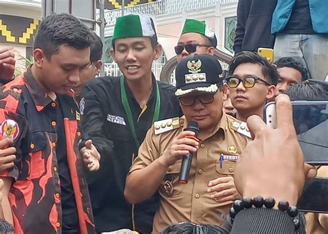 Aksi Demo Aliansi Bem Dan Okp Se Kota Metro Sempat Ricuh Gayabarunews