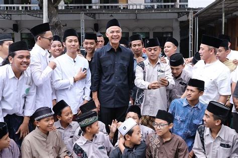 Kunjungi Ponpes Al Munawwir Ganjar Kasih Pesan Ini Kepada Warga Nu