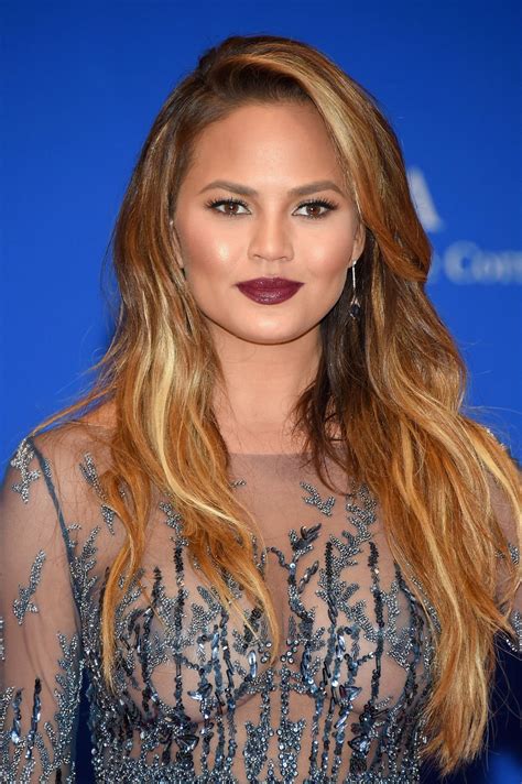 Chrissy Teigen At 101st White House Correspondents Association Dinner ...