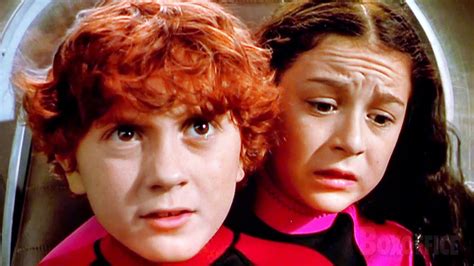 Deux enfants pilotent un avion ça tourne mal Spy Kids Extrait VF