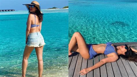 Hot Sexy Sophie Hind Bikini Pics