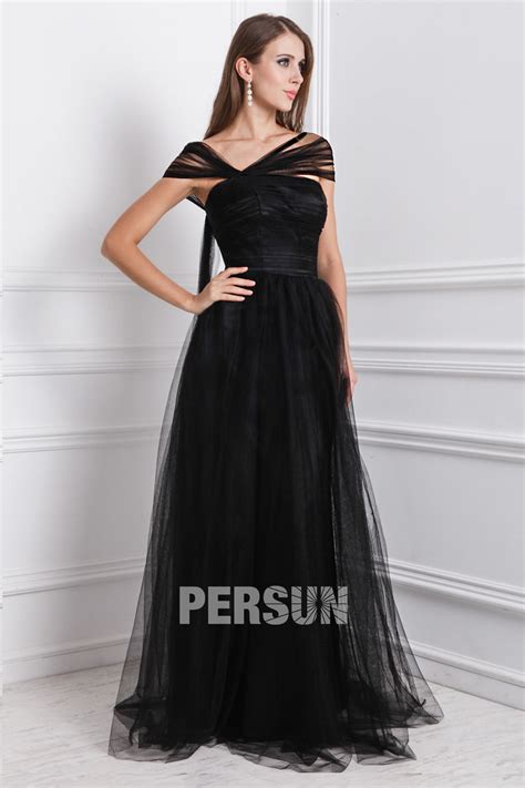 Robe Noire Encolure Asym Trique Longue En Tulle Pour Soir E Mariage