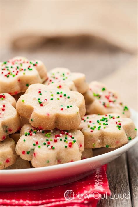 21 Festive Easy Christmas Cookies