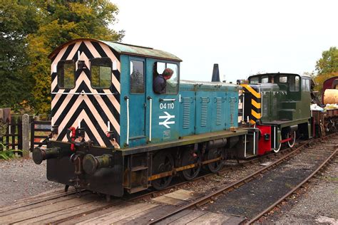 Br Drewry Car Co Rsh Gardner Diesel Shunter Class 04 0 6 0dm 04 110 And Br