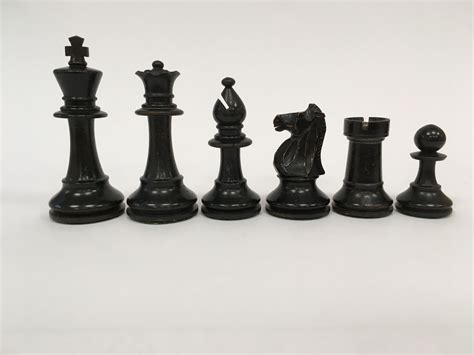 Staunton Chess set ID - Chess Forums - Chess.com