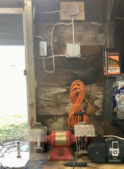 Is this wiring ok in my garage : r/AskElectricians
