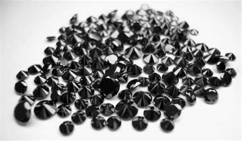 Черный бриллиант — камень не для всех — Jewellery Mag
