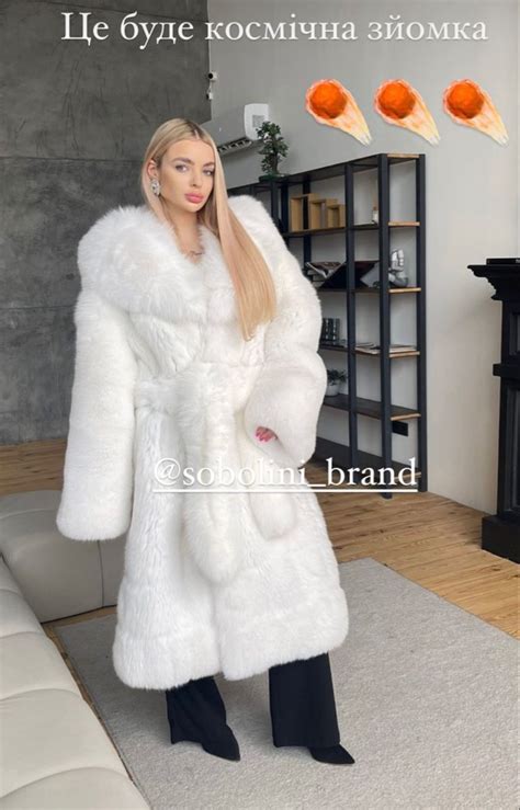 Furs Wonder White Fur Feather Fur Goods