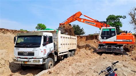 MEGA JCB Daewoo 170W3 Fully Loading Mud In Truck YouTube