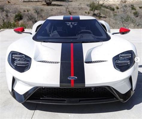 Frozen White 2019 Ford GT Carbon Series Shows Standout Spec Autoevolution