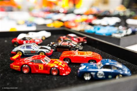 PASIÓN A ESCALA Diseñando en Hot Wheels Conversaciones con Jun Imai y Ryu Asada