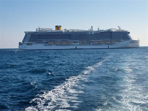 Il Video E Foto Reportage Sulla Nave Da Crociera Costa Smeralda In Rada