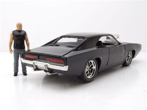 Modellauto Dodge Charger R T 1970 Schwarz Fast Furious Mit Dom Figur