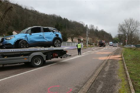 Haute Sa Ne D Passement Dangereux Dun Jeune Conducteur Deux Bless S