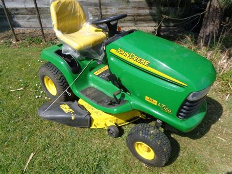 John Deere LT 160 Ride on ,38 inch mower deck, 1 owner from new ...