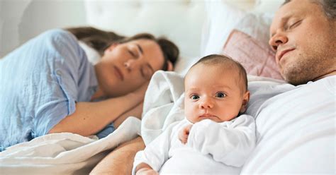 7 Tipps für Baby Schlaf Apotheken Umschau