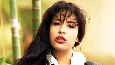 Así se vería Selena Quintanilla a sus 52 años según la inteligencia