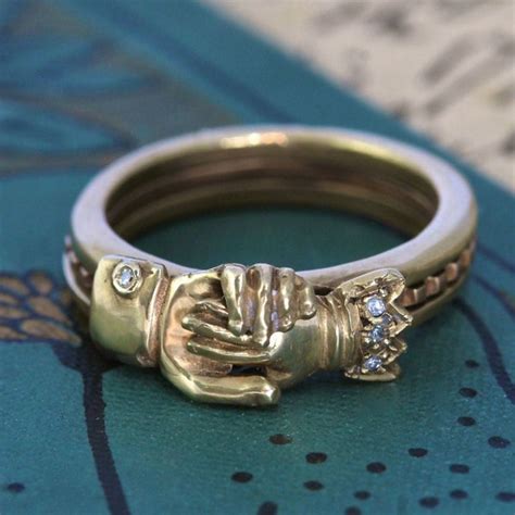 Gimmel Ring - Etsy