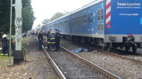 Una Formación Del Ferrocarril San Martín Arrolló Y Mató A Una Persona