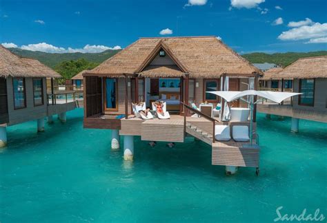 The 5 Best Swim up Rooms in Jamaica - Troupe