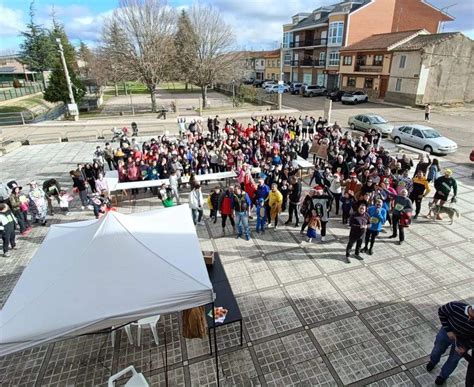 Carrera de los inocentes bingo y sopas de ajo así despidieron el año