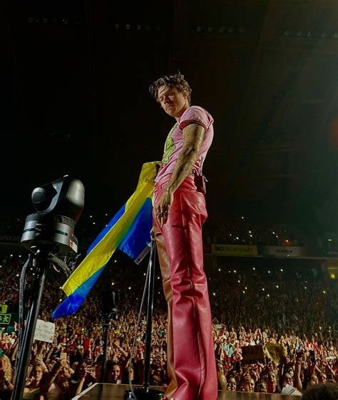 Uk Tours Harry Styles Love On Tour Concert July 31 Lisbon Portugal