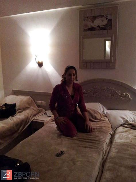 Une Salope Tunisienne ZB Porn