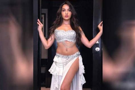 Bahubali Dancer Nora Fatehi Dance Video Going Viral With Varun Dhawan News18 Gujarati