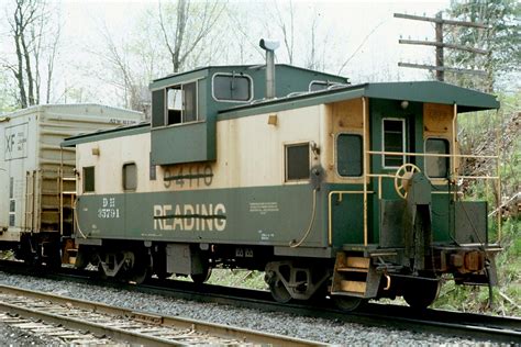 Dandhs Newest Caboose The Greatrails North American Railroad Photo Archive