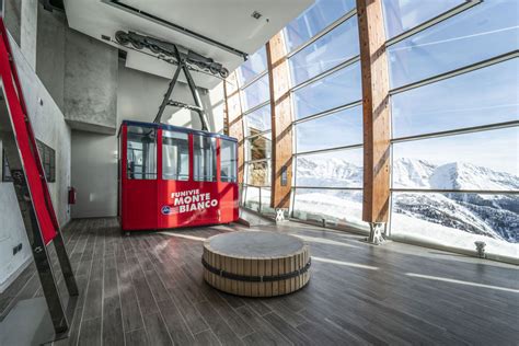 Skyway Courmayeur Mont Blanc Funivie