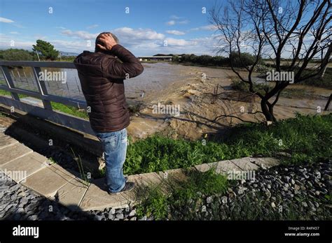 Ahogado por las inundaciones fotografías e imágenes de alta resolución