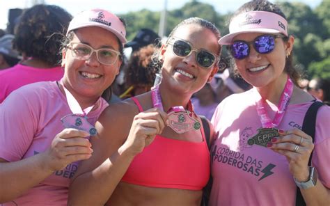 Corrida das Poderosas reúne mulheres de todas as idades no Centro