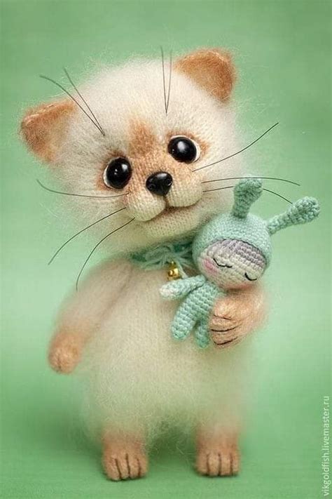 Pin on Green | Felt animals, Cat doll, Felt art