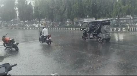 Mp Weather Today Pre Monsoon Knocks With Thunder And Lightning In Bhopal Heavy Rain Alert In