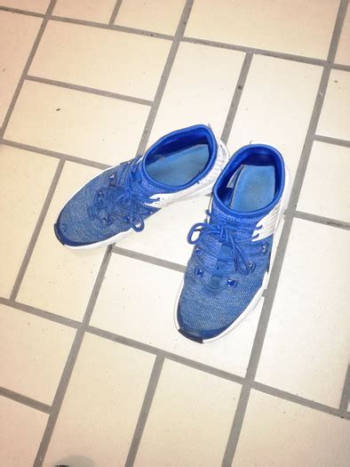 Friends Hot Sneakers Image ThisVid Tube