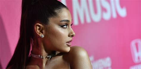 Ariana Grande Estrenó Positions Un Disco Con Algo De Sexo Explícito