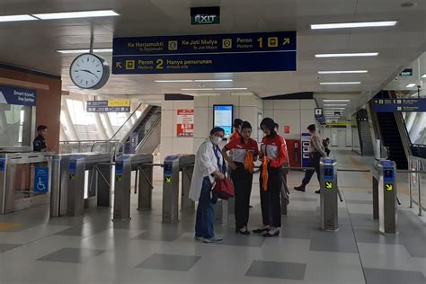 Simak Jam Operasional Dan Cara Naik LRT Jabodebek