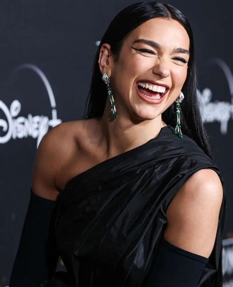 Central Dua Lipa Brasil Fan Account On Twitter This Smile