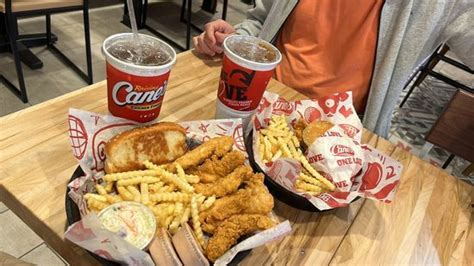 Raising Cane S Chicken Fingers Times Square New York City