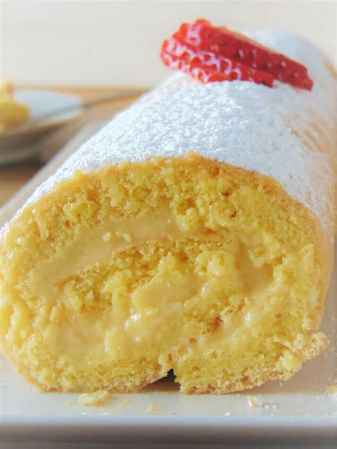 Brazo De Gitano Con Crema Pastelera Adoree Food