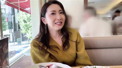 Free Busty Wife Porn Videos XHamster