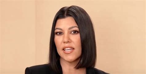 Kourtney Kardashian Throws Shade At Kylie Jenner On Ig