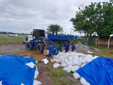 Deracre Envia Mais Insumos Para Pista De Pouso Do Aer Dromo Do Jord O