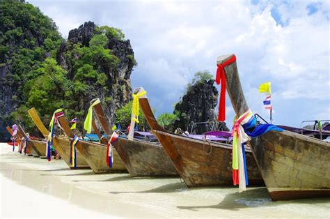 Premium Photo | Longtail boats
