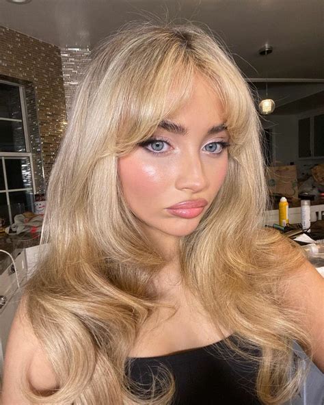 Sabrina Carpenter Hair Styles Blonde Hair Inspiration Hair Color