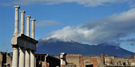 La Prima Neve Sul Vesuvio La Repubblica